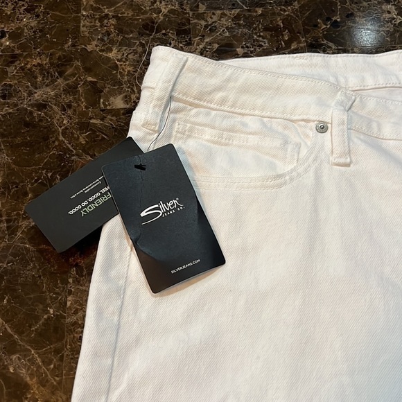 Nwt silver white jeans size 24W raw hem. A272 - Picture 3 of 6